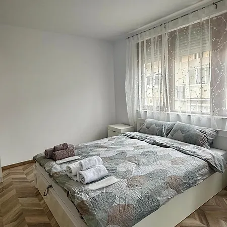 아파트 Draganovi 8b *