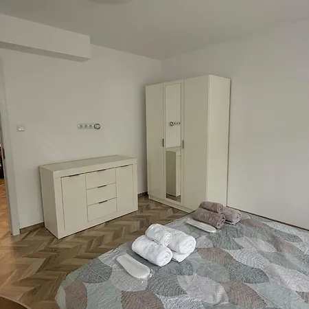 Draganovi 8b 아파트 Kazanlŭk