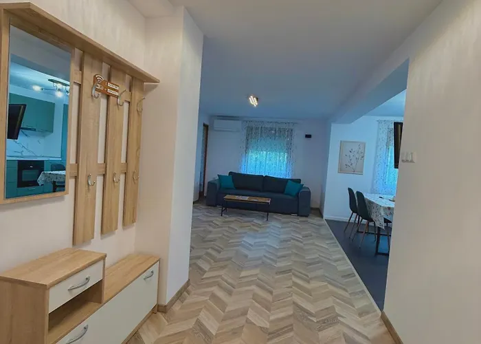 Draganovi 8b アパート *