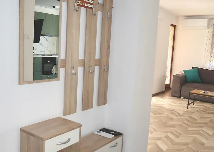 Draganovi 8b アパート カザンラク